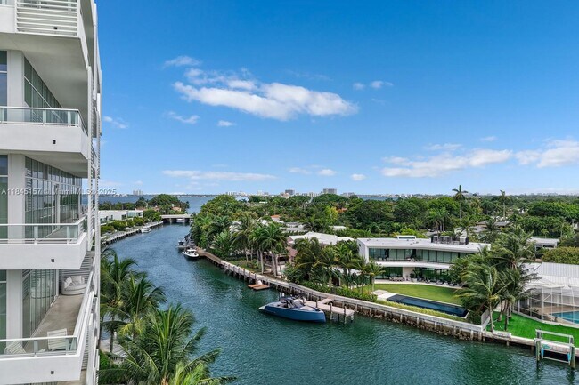 Foto del edificio - 4701 Meridian Ave