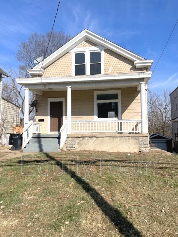 Primary Photo - 3185 McHenry Ave
