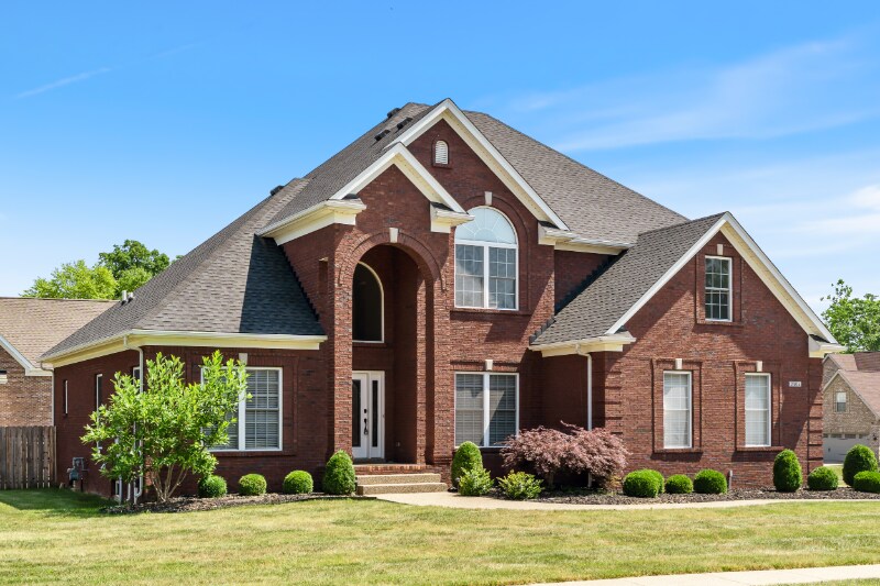 3405 Tucker Wood Ln, Louisville, KY 40299 House Rental in Louisville