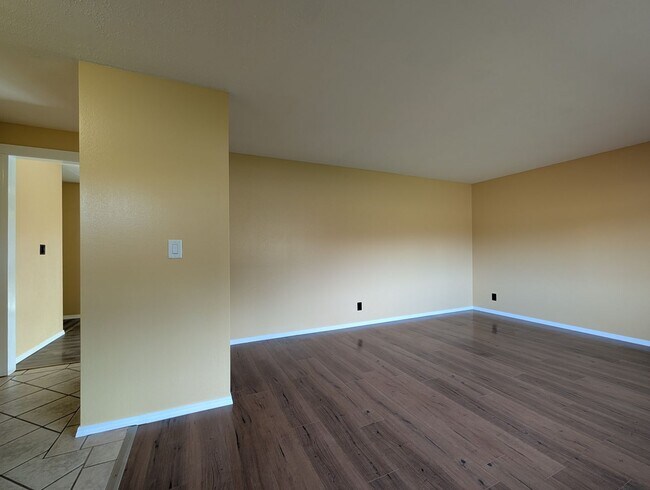 Foto del edificio - Great 4bed/1.5 bath home with bonus space and additonal storage