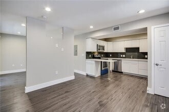 Building Photo - 935 La Posada Dr