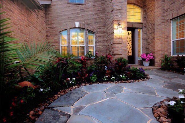 Foto del edificio - 4806 Bell Mountain Dr