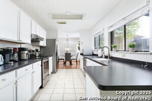 Foto del edificio - 6406 Regency Ln