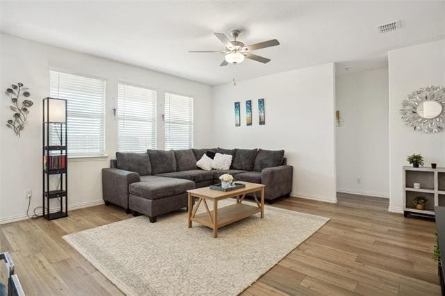 Foto del edificio - 3405 Kingsview Dr