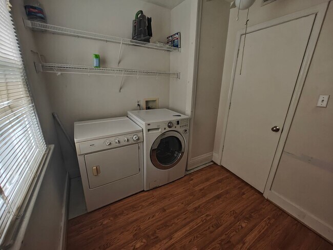 Building Photo - 2 bedroom home in the town of Ashland