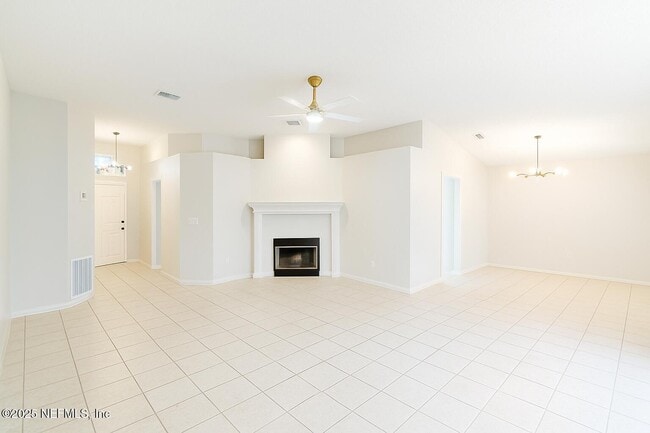 Building Photo - 2898 Canyon Falls Dr