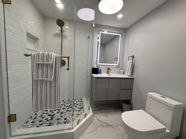 Foto del edificio - 4900 N Ocean Blvd