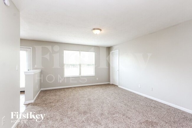 Building Photo - 5838 Prairie Creek Dr