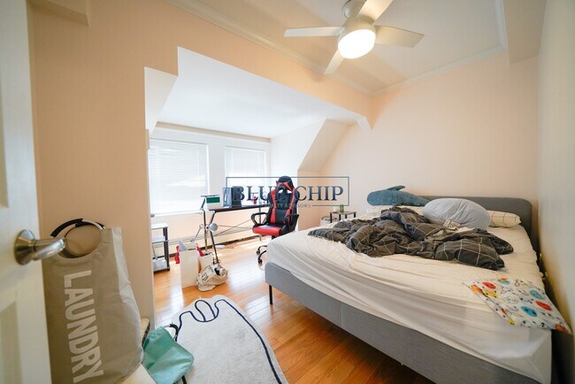 Foto del edificio - 219 Commonwealth Ave