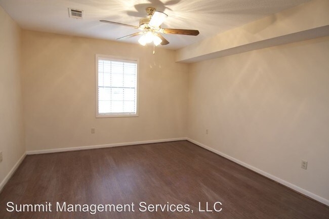 Building Photo - 715A McLarty Rd