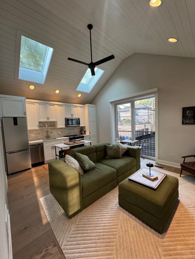 Living Room - 3651 N Damen Ave