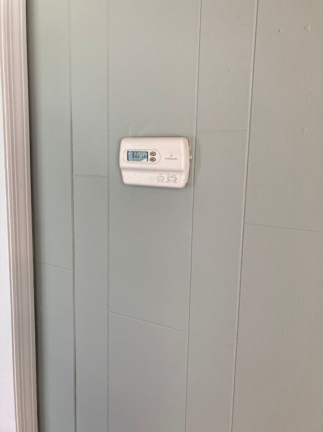 Foto del edificio - 915 W 56th St