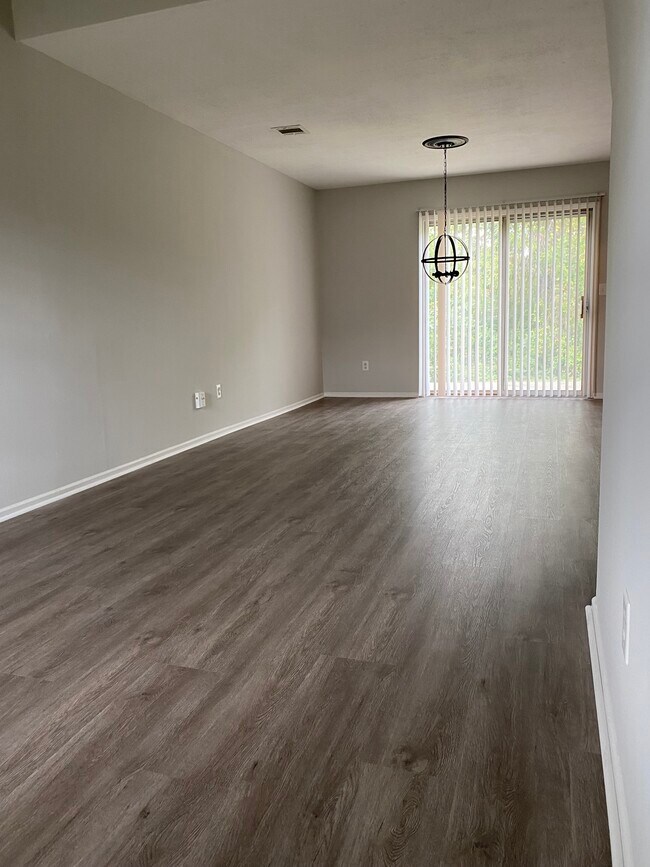 Great Room - 446 Spring Ave