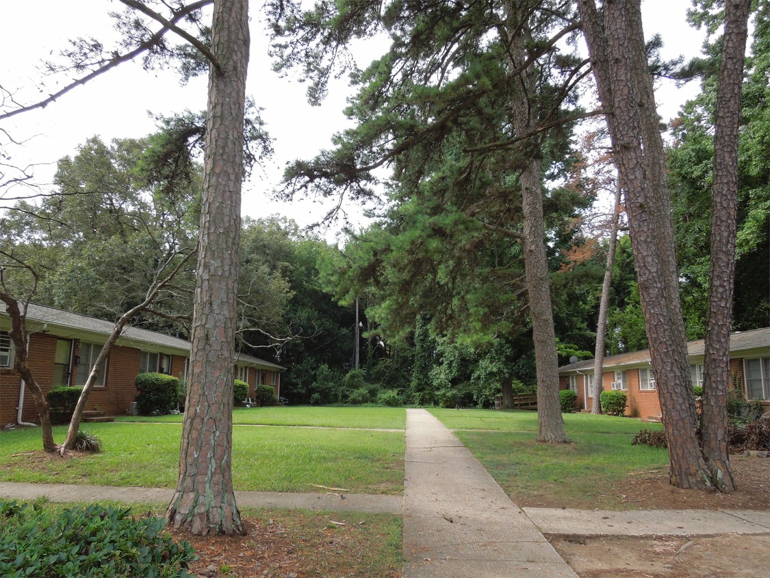 Primary Photo - 5316 Lynnville Ave