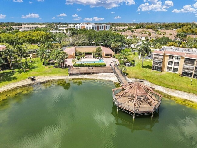Building Photo - 6546 Coral Lake Dr