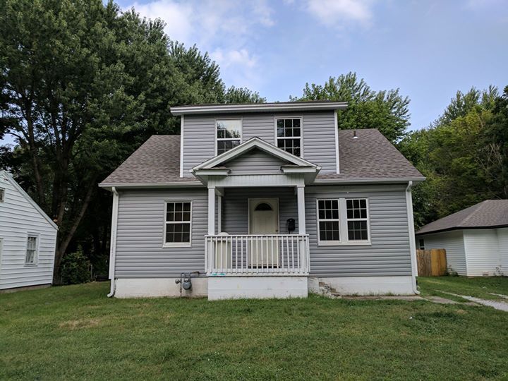 Foto principal - 1328 S Florence Ave