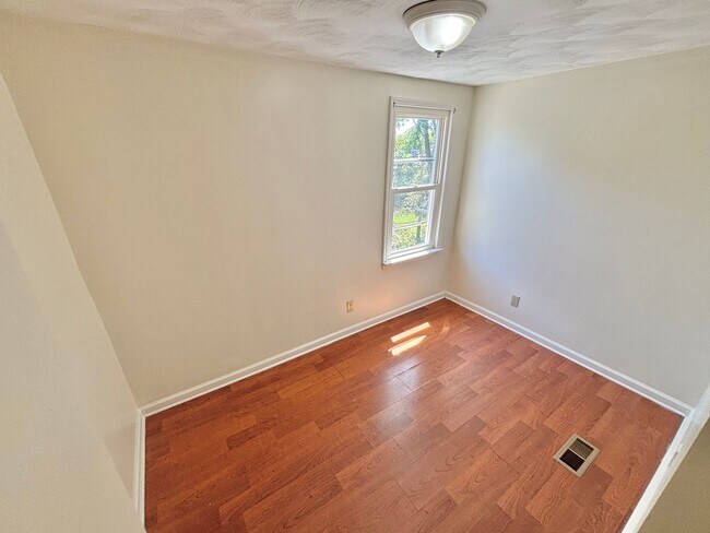 Foto del edificio - 832-834 S Plymouth Ave