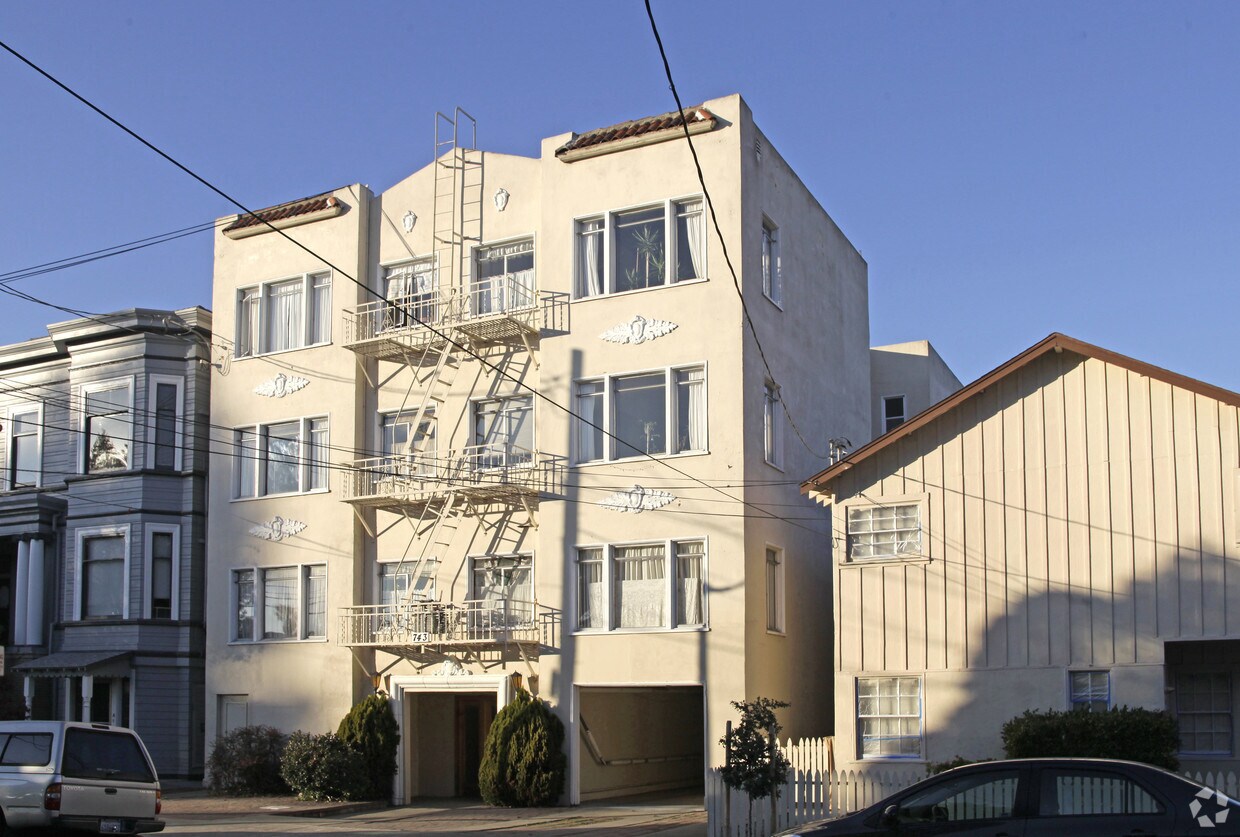Primary Photo - 743 Santa Clara Ave