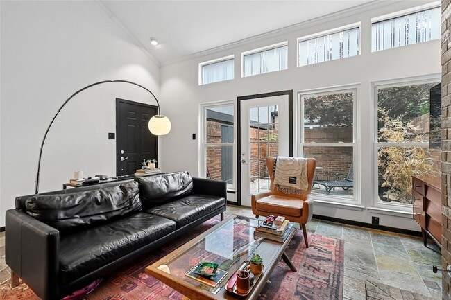 Building Photo - 4333 Bowser Ave
