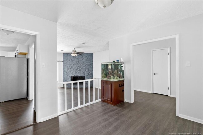 Foto del edificio - 6838 Timbercroft Ln