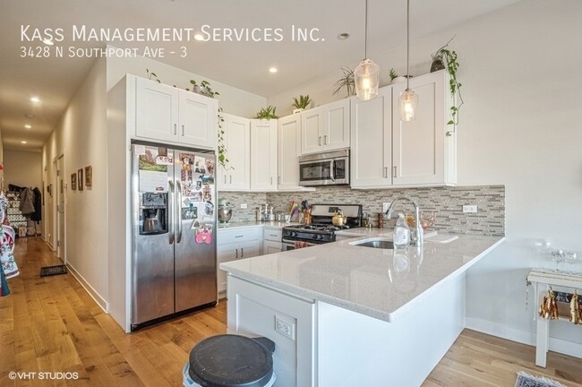 Foto del edificio - 3428 N Southport Ave