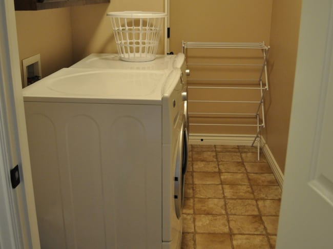 Building Photo - Spacious Pleasant Grove Townhome