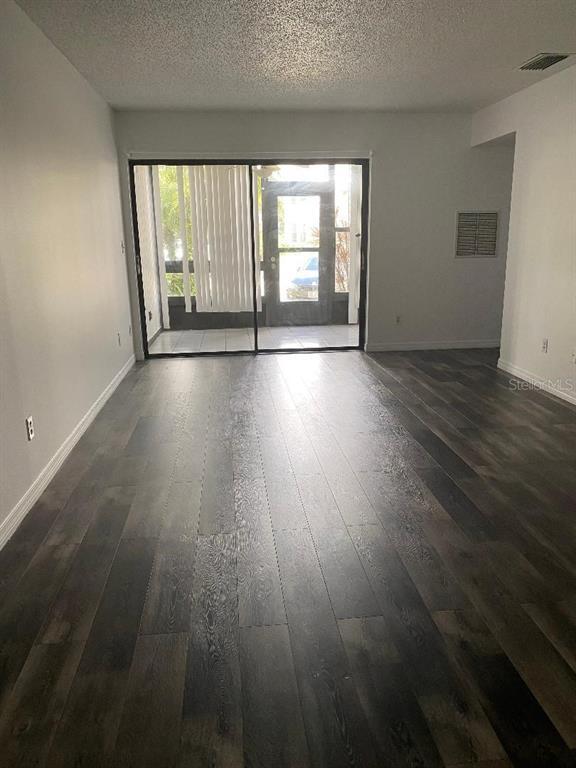Building Photo - 3990 Atrium Dr