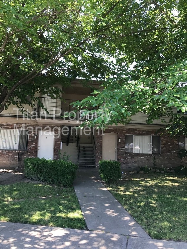Foto principal - 4400 Greenholme Dr