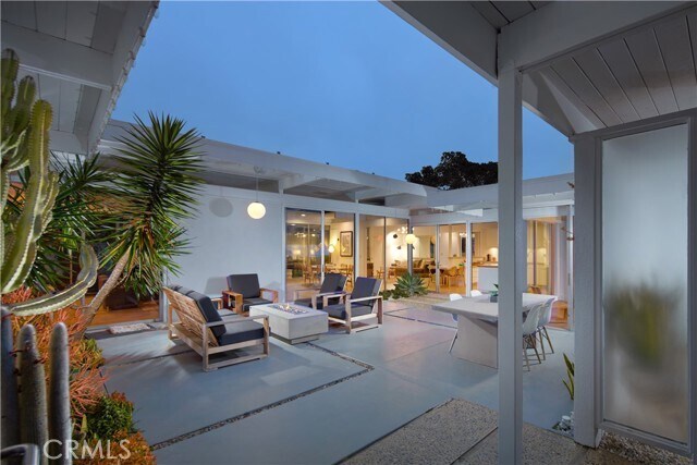 Foto del edificio - 222 Monarch Bay Dr