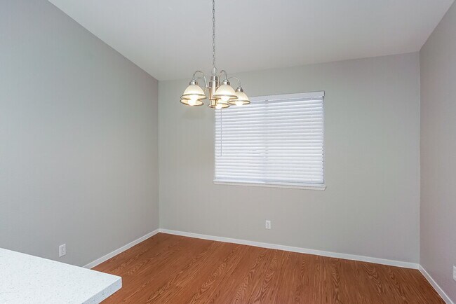 Foto del edificio - 4705 Wild Oak Way