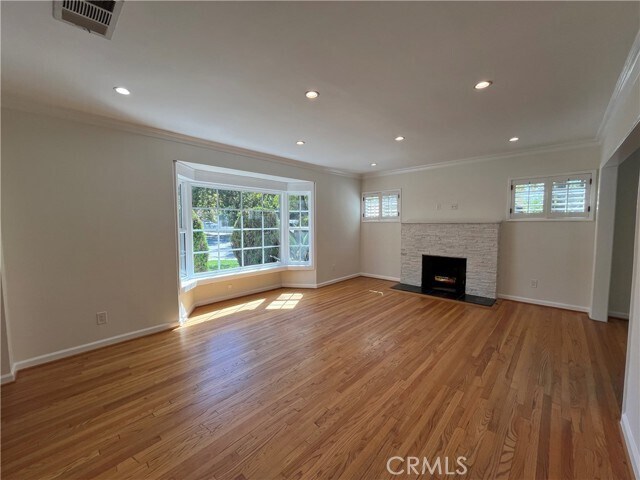 Foto del edificio - 15483 Dickens St