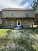 Building Photo - 1409 NE Sardou Ave