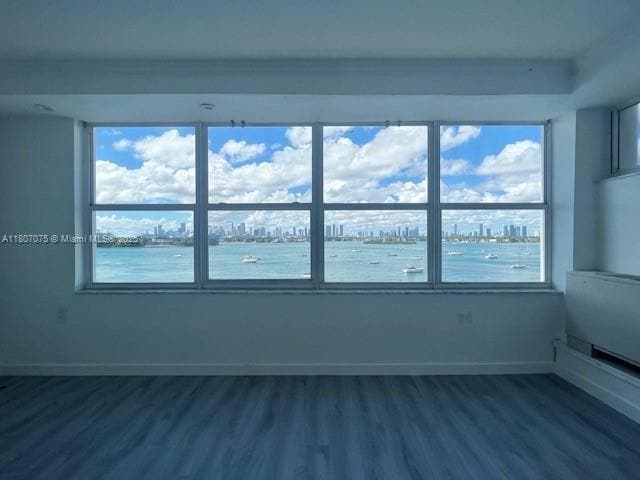 Primary Photo - 1250 West Ave