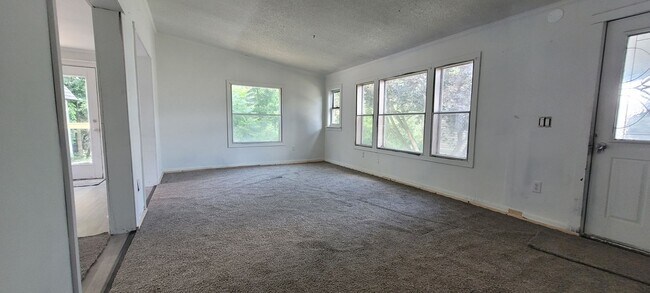 Foto del edificio - 3 bedroom 2 bathroom mobile home in Quarry...