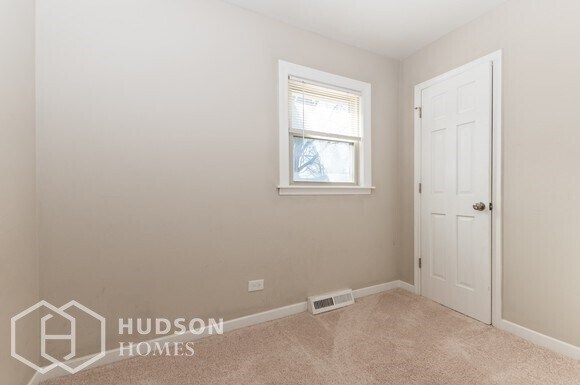 Foto del edificio - AVAILABLE NOW!  - 6218 W 91St Pl, Oak Lawn...