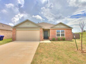 Building Photo - 9500 Saddle Dr