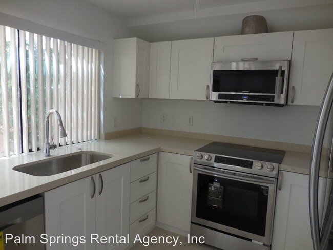 Building Photo - 6032 Montecito Dr