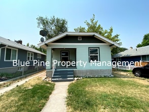 Building Photo - 619 S 11th Ave