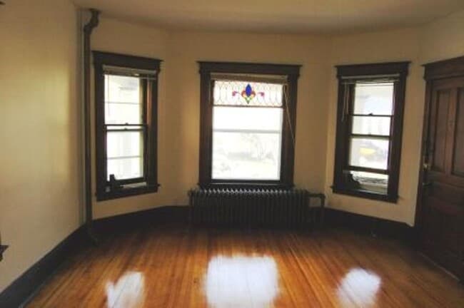 Building Photo - 2034 Rusk St