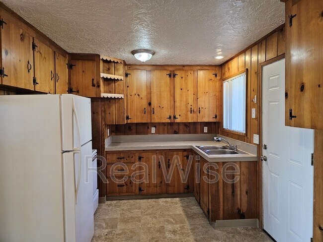 Foto del edificio - 614 NE Anderson St