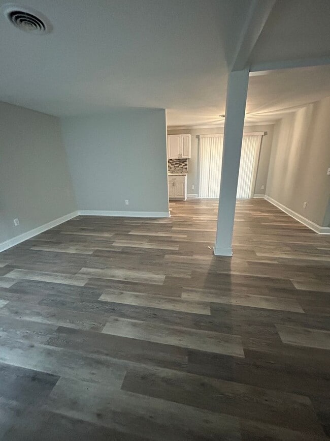 Building Photo - Beautiful 3BD Home in Southport