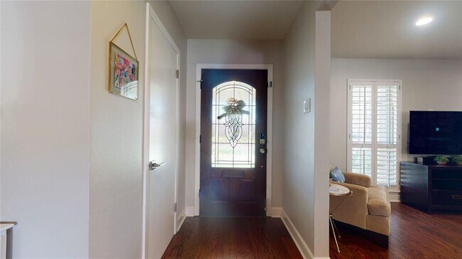 Building Photo - 10406 Raritan Dr