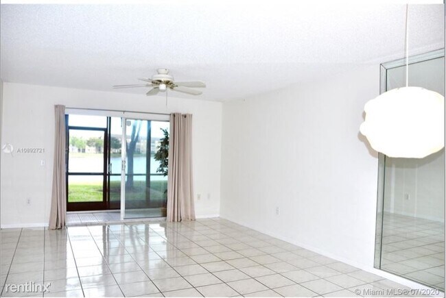 Foto del edificio - 701 SW 141st Ave