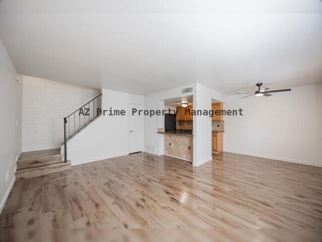 Building Photo - 8113 E Glenrosa Ave