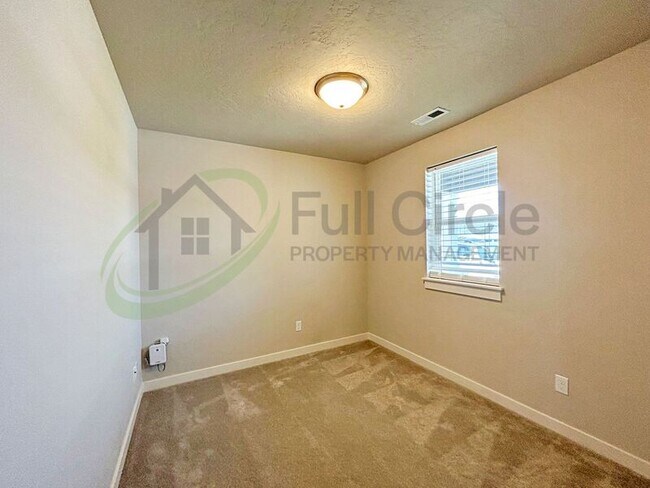 Building Photo - 4301 S Chesman Ave