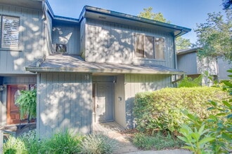 Building Photo - 18 Hillbrook Way