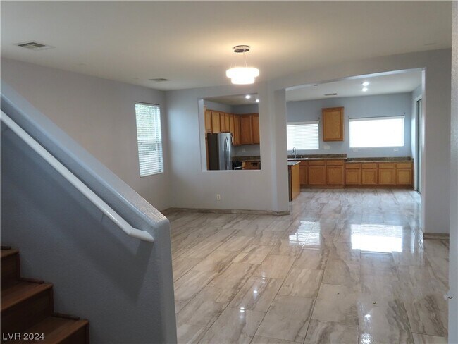 Building Photo - 91 Lockheed Ave