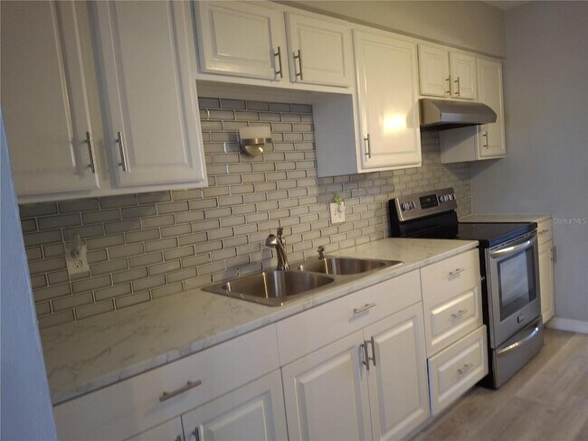 Foto del edificio - 955 51st St N