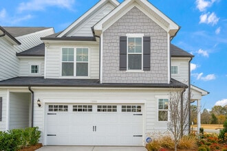 Building Photo - Wayford at Pringle Towns