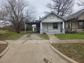 Building Photo - 510 N Central Ave